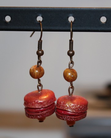 Boucles d'oreilles roses orangées brillantes macarons pendantes 3 euros