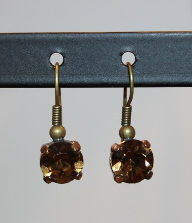 Boucles d'oreilles strass vieil or 3 euros